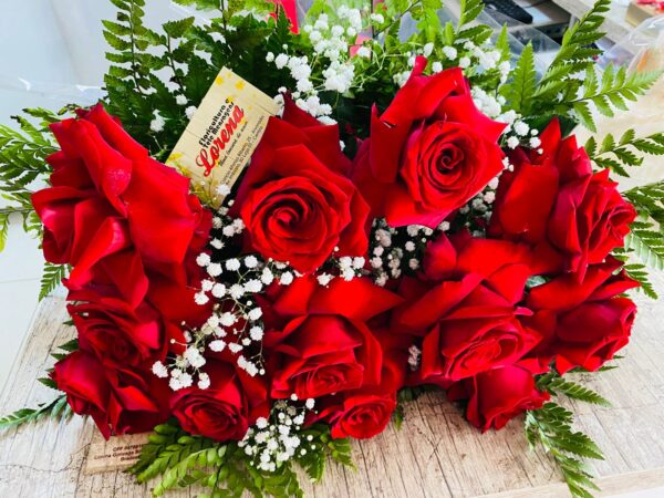 Buque 12 Rosas Colombianas
